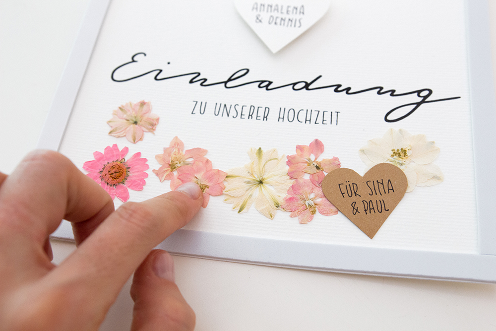 wedding invitation dried flowers